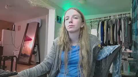 Clover online show from 06-24-26, 06:45