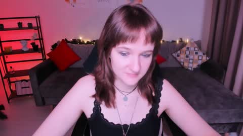  Clover  follow me  online show from 01-05-25, 02:52