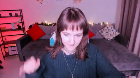  Clover  follow me  online show from 01-05-25, 06:02