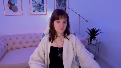  Clover  follow me  online show from 01-24-25, 05:32