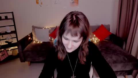  Clover  follow me  online show from 03-08-25, 06:16