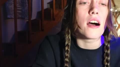 Clover online show from 01-10-25, 10:36