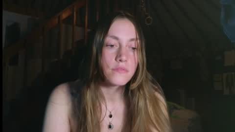 Clover online show from 02-21-25, 06:07