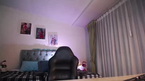 emely dolce online show from 12-30-24, 04:42