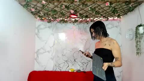 Snapshot of club_latinboys chatting on 05-31-26, 02:13 club_latinboys online show from 05-31-26, 02:13