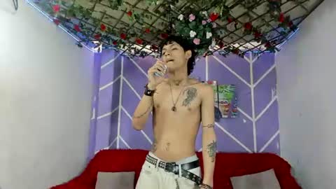 Snapshot of club_latinboys chatting on 07-28-26, 03:21 club_latinboys online show from 07-28-26, 03:21