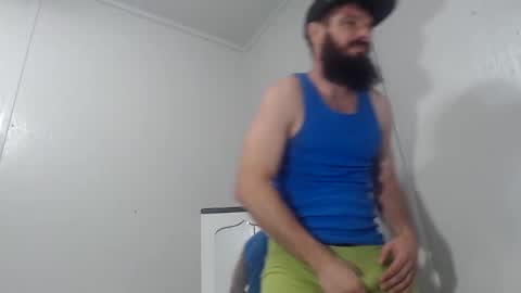 Snapshot of clubb86 chatting on 05-13-26, 11:40 Maxxdieselx69 online show from 05-13-26, 11:40