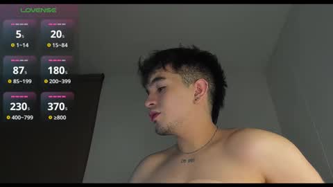 Johan   online show from 11-26-25, 02:12