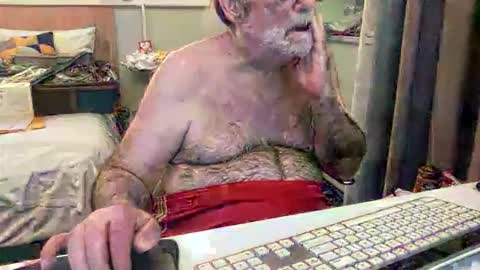 Snapshot of coach_karl chatting on 01-09-26, 12:13 Coach Karl Porn Star Tip me all the way to my next trip online show from 01-09-26, 12:13