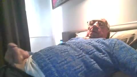 cock9635 online show from 03-05-25, 12:11