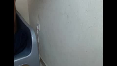 Snapshot of cockfanx chatting on 01-28-25, 10:45 cockfanx online show from 01-28-25, 10:45