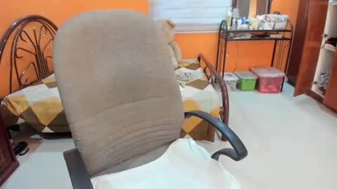 titanis online show from 10-25-25, 08:55