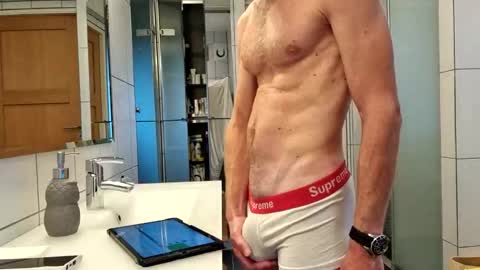 Snapshot of cockvantage chatting on 09-09-25, 04:50 Cockvantage online show from 09-09-25, 04:50