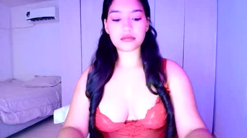 cocoa886863 online show from 11-03-25, 12:35