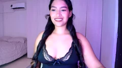 cocoa886863 online show from 11-09-25, 12:20