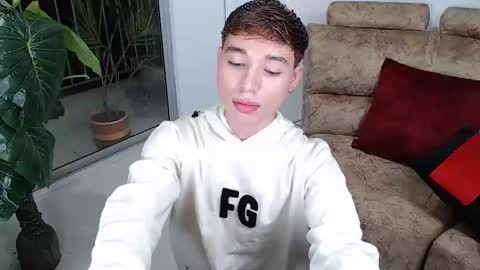 Snapshot of coddy_doll chatting on 02-06-25, 01:27 Coddy online show from 02-06-25, 01:27