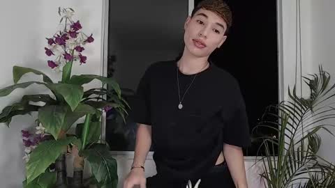 Snapshot of coddy_doll chatting on 02-26-25, 01:53 Coddy online show from 02-26-25, 01:53