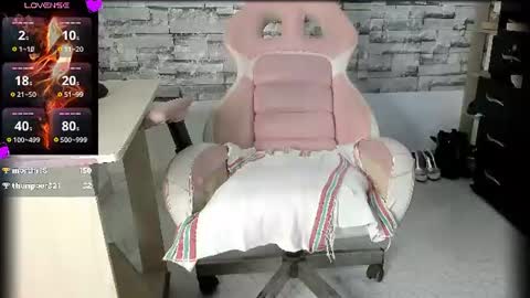 laurita online show from 07-15-26, 02:33