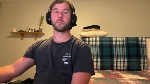 c o f f e e l o u n g e online show from 05-23-26, 03:12