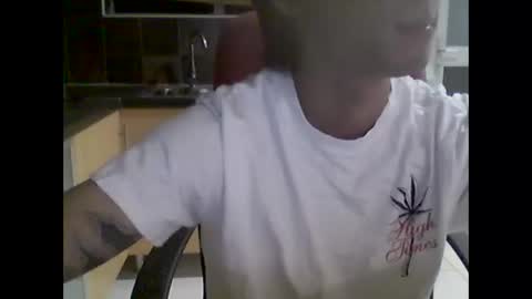 coffesmellsgood online show from 02-10-25, 05:52