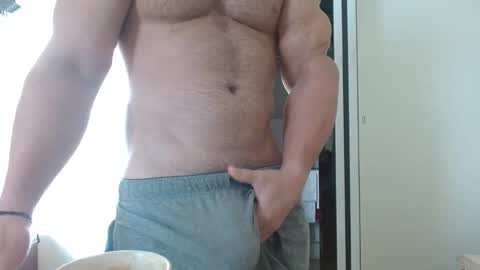 Snapshot of colbymoney chatting on 02-25-25, 12:45 Colby big dick money online show from 02-25-25, 12:45