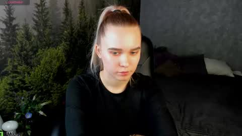 Snapshot of cold_watterfal chatting on 03-04-26, 01:33 Alice online show from 03-04-26, 01:33