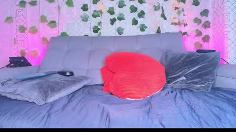 colett online show from 10-21-25, 12:06