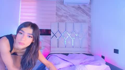 colett online show from 11-07-25, 12:05