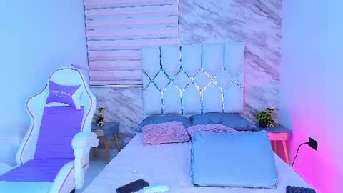 colett online show from 06-25-26, 11:59