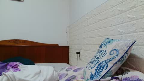 Snapshot of colin_hopex chatting on 06-20-26, 05:10 colin hopex online show from 06-20-26, 05:10