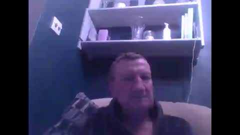 Snapshot of colinbeech chatting on 01-14-25, 06:34 colinbeech online show from 01-14-25, 06:34