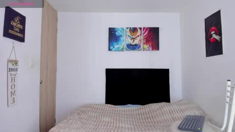 college_muscle_ass online show from 04-21-26, 07:28