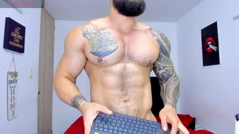 college_muscle_ass online show from 06-24-26, 09:19