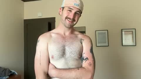 Snapshot of collegeboy417 chatting on 09-22-25, 10:34 collegeboy417 online show from 09-22-25, 10:34