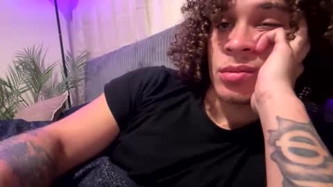 Adonis of online show from 01-14-26, 09:37