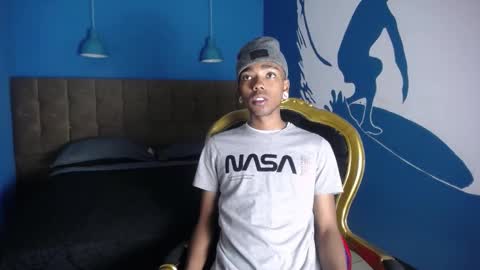 Snapshot of collemanstone chatting on 11-04-25, 12:59 CollemanStone online show from 11-04-25, 12:59