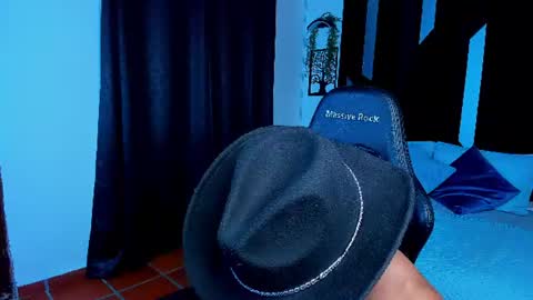 EMMETT COLLINS online show from 06-11-26, 05:27