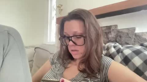 Snapshot of collisgirly chatting on 07-21-26, 03:14 collisgirly online show from 07-21-26, 03:14