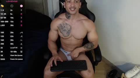 colombianmuscle8 online show from 06-10-26, 03:50