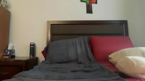 Snapshot of colombianstud94 chatting on 03-17-26, 12:19 colombianstud94 online show from 03-17-26, 12:19