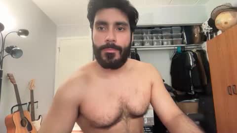 Snapshot of colombianstud94 chatting on 05-03-26, 11:49 colombianstud94 online show from 05-03-26, 11:49