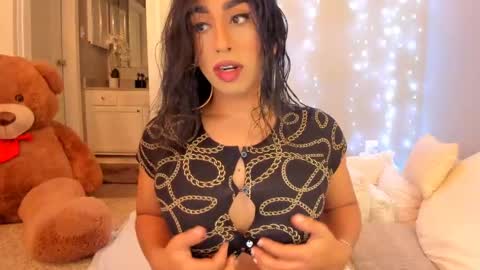 Snapshot of colombiantexas chatting on 01-14-25, 12:54 ........ Instagram Lorysexys online show from 01-14-25, 12:54