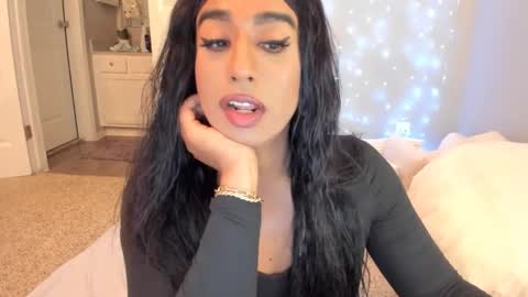    ........ Instagram  Lorysexys online show from 11-24-25, 05:51