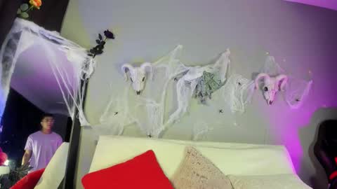 colstorw_ online show from 10-24-25, 10:33