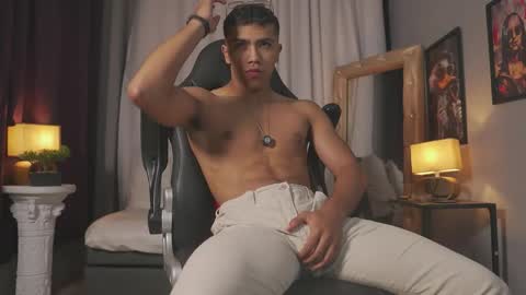 colstorw_ online show from 04-18-26, 10:08