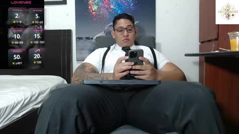 Snapshot of coltonmassif_ chatting on 05-31-26, 02:35 coltonmassif_ online show from 05-31-26, 02:35