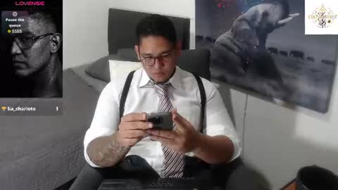 Snapshot of coltonmassif_ chatting on 06-11-26, 05:55 coltonmassif_ online show from 06-11-26, 05:55