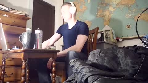 Snapshot of comecontrol chatting on 03-04-25, 05:42 comecontrol online show from 03-04-25, 05:42