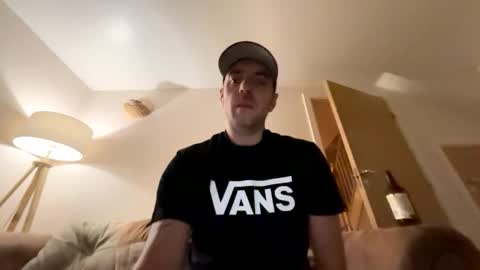 Snapshot of comedy6288 chatting on 10-04-25, 10:52 comedy6288 online show from 10-04-25, 10:52