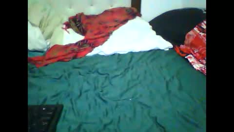 Snapshot of comeherebaby22 chatting on 10-04-25, 10:52 Your Forever Baby online show from 10-04-25, 10:52